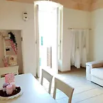 아파트 Casa Di Nonna Maria